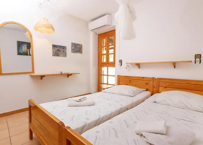 Spiti Nicola Semesterbostad