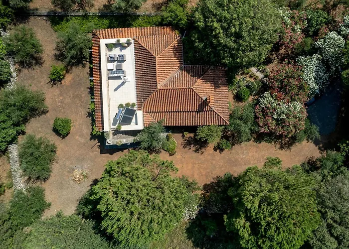 Spiti Nicola * Stoúpa